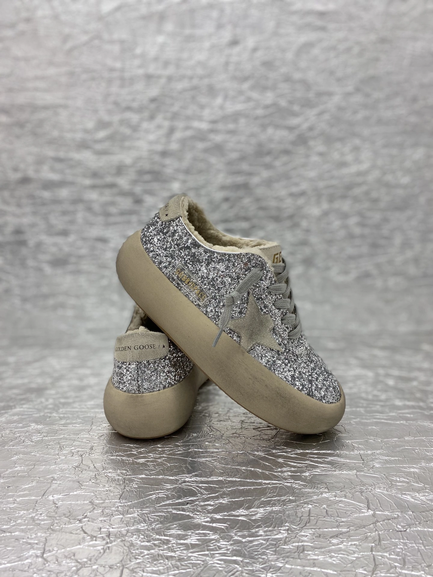 OOBB-- 6642 GWF00346.F002998.70136 Space cowhide item:E-X362J2904T